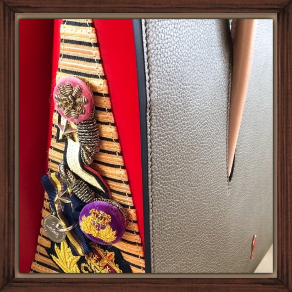 SOLD Christian Louboutin Large Paloma Large Size - Picture 4 of 4